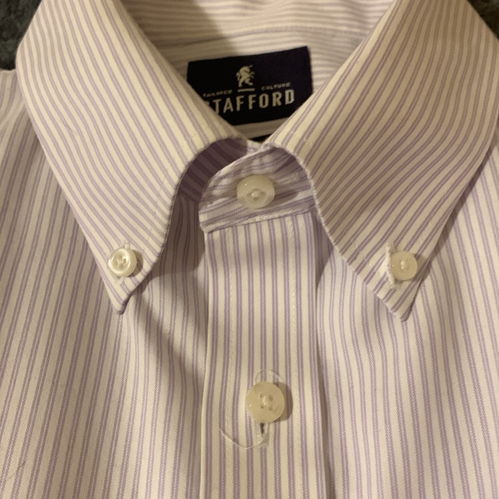 Men’s “Big and Tall” STAFFORD button up. Neck size 18 36-37. Brand new!!
